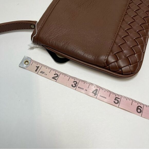 Chic Brown Leather Wristlet - Picture 6 of 7